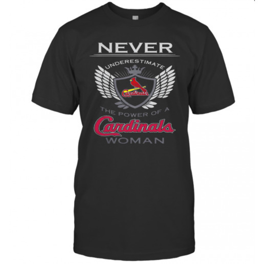 Never Underestimate The Power Of A Cardinals Woman Tshirt
